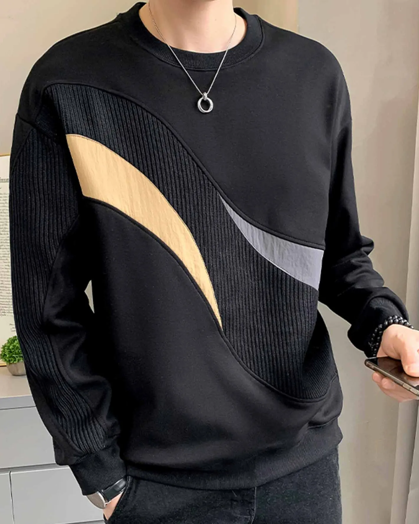 New Crewneck Contrast Front Sweatshirt Man Standard