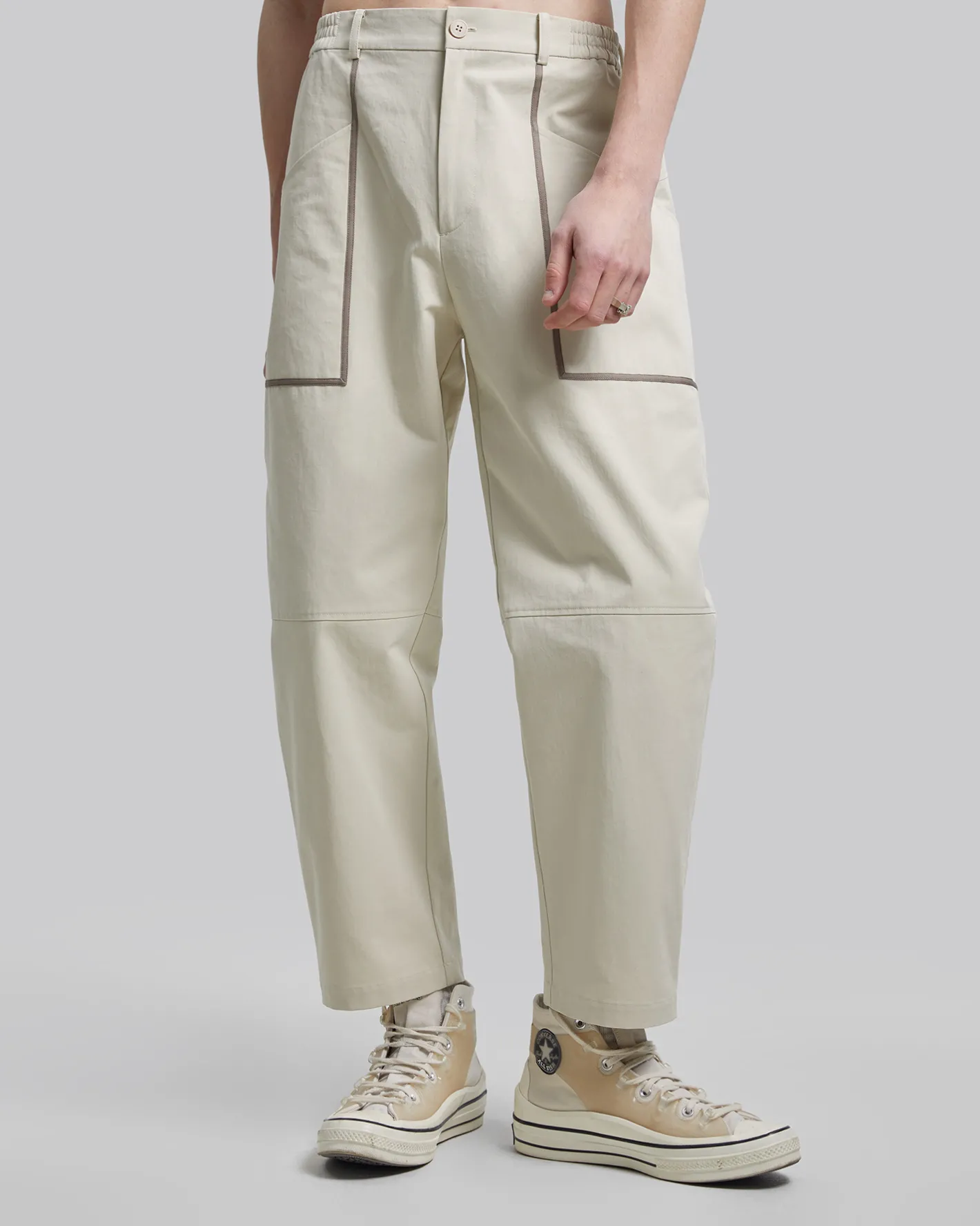 New Patch Pocket Cropped Pants Man Standard Trousers