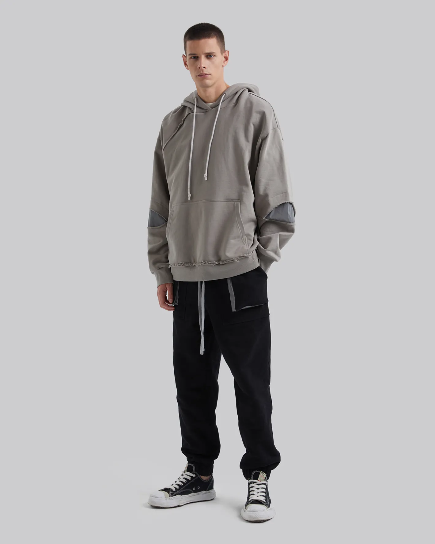 Online Reflective Back Cutout Hoodie Man Standard